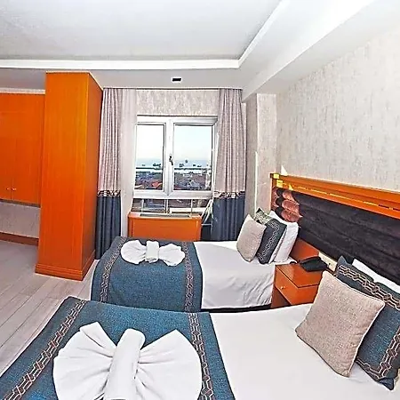 מלון Grand Emir Old 2*