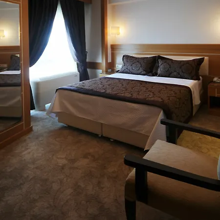 Grand Emir Old Hotel