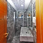 Grand Emir Old Hotel 2*