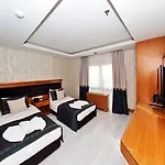 Hotel Grand Emir Old 2*